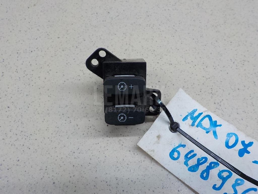 Кнопка освещения панели приборов