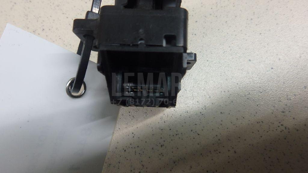 Кнопка центрального замка