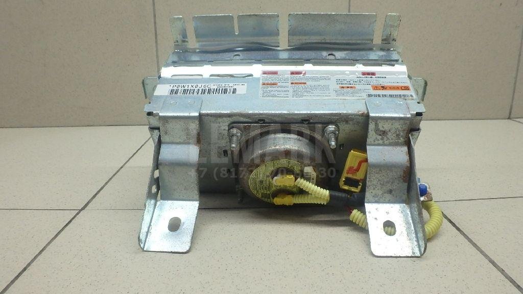 Подушка безопасности пассажирская (в торпедо)