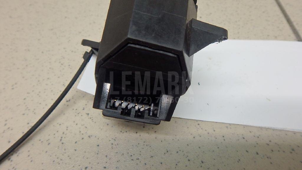 Кнопка освещения панели приборов