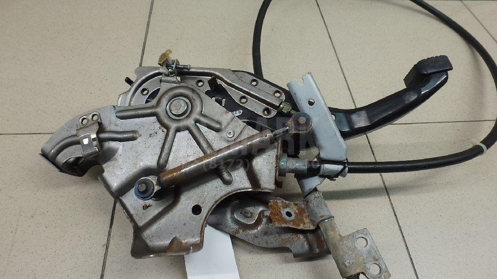 Рычаг стояночного тормоза