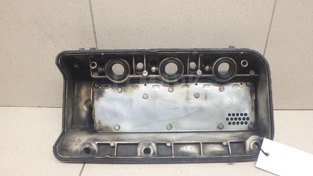 Крышка головки блока (клапанная)