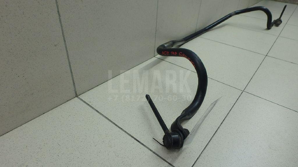 Стабилизатор передний