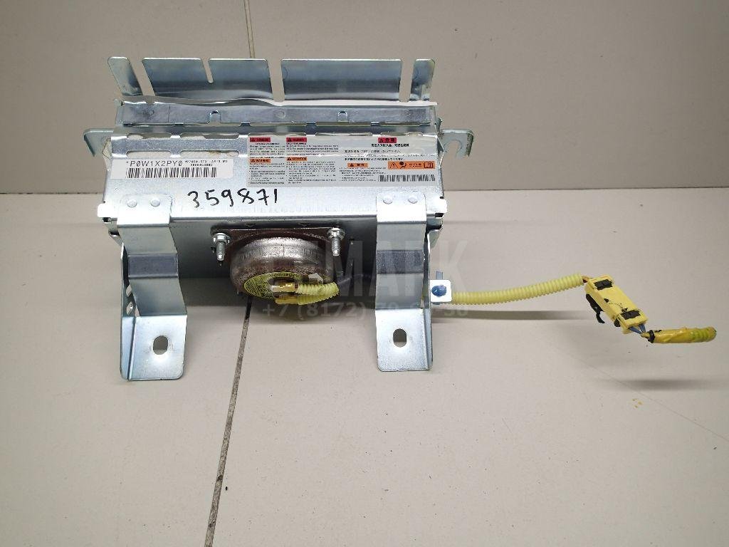 Подушка безопасности пассажирская (в торпедо)