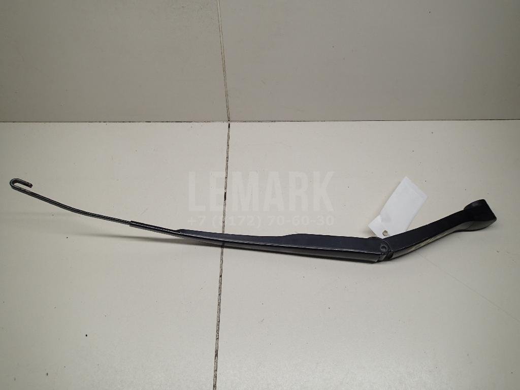 Поводок стеклоочистителя передний правый