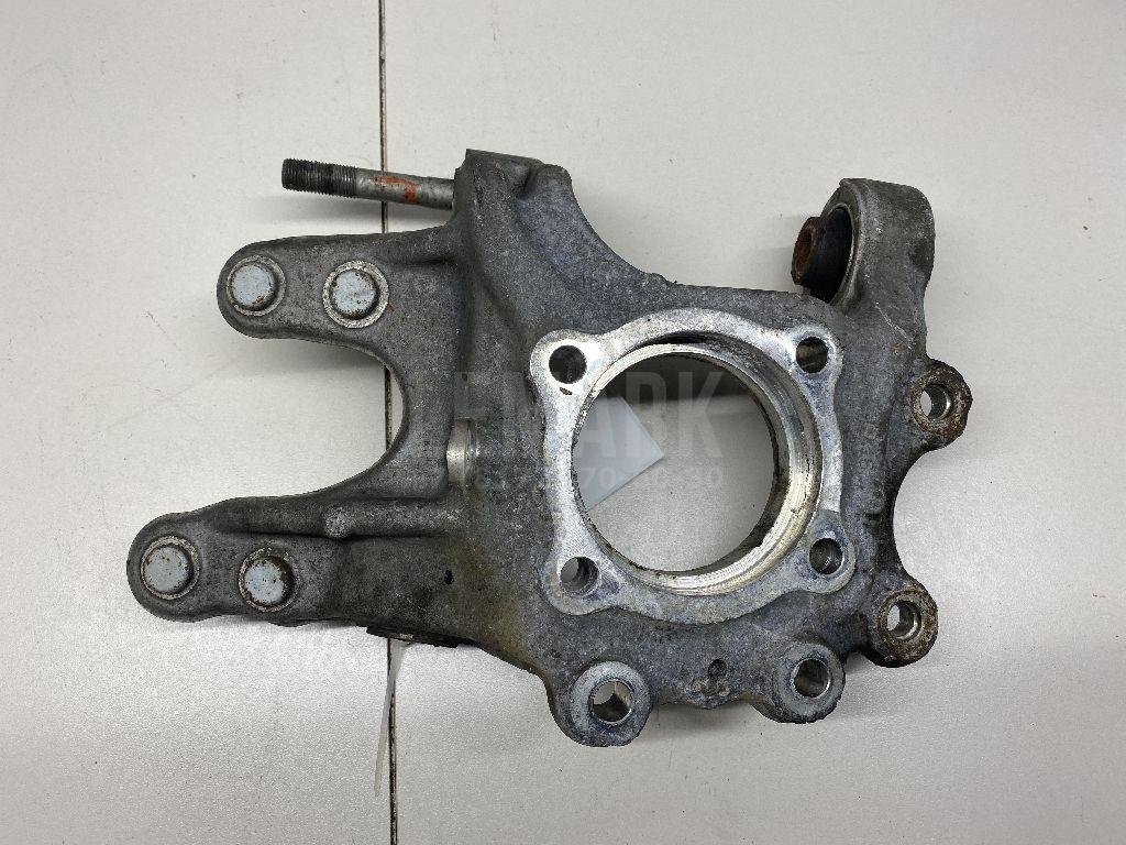 Кулак поворотный задний правый