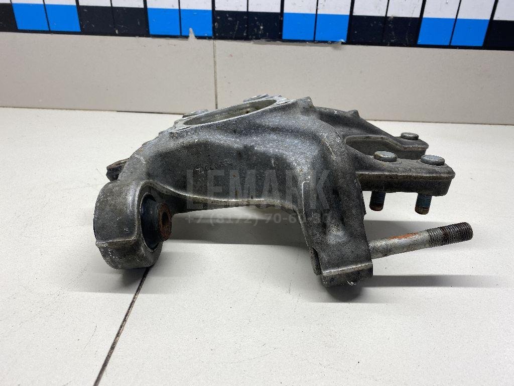 Кулак поворотный задний правый