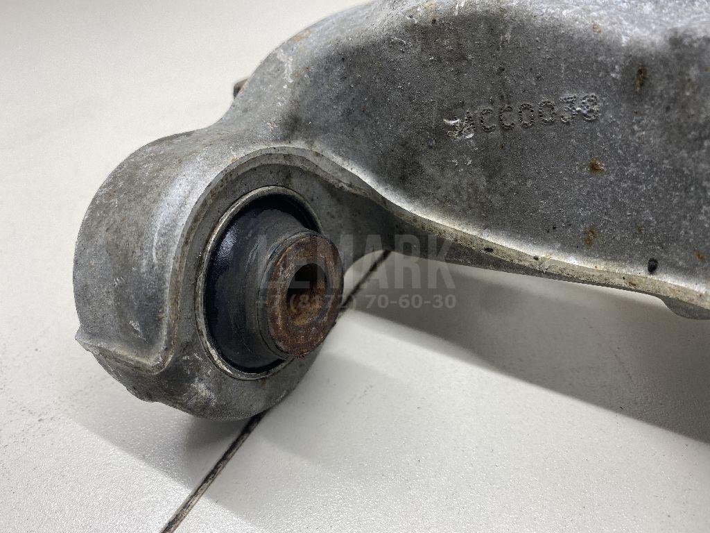 Кулак поворотный задний правый