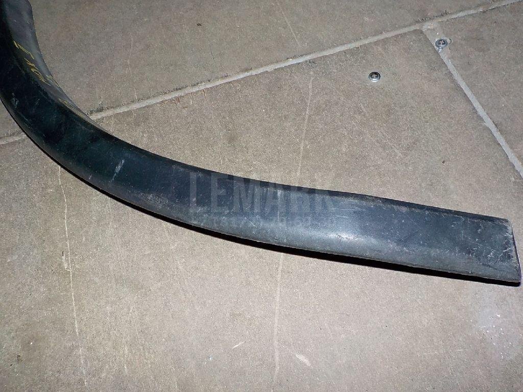 Накладка заднего крыла левого