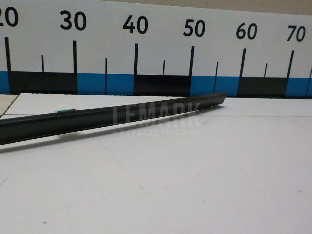 Молдинг лобового стекла