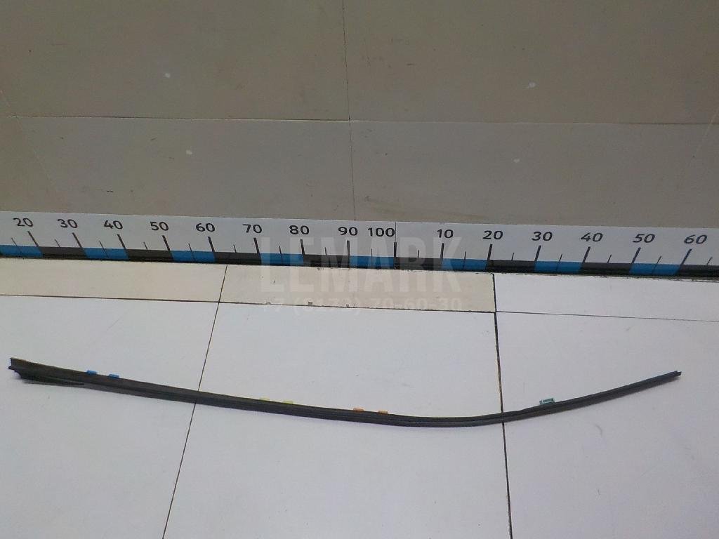 Молдинг лобового стекла