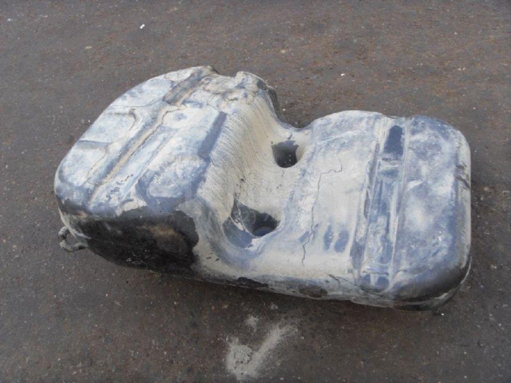 Бак топливный