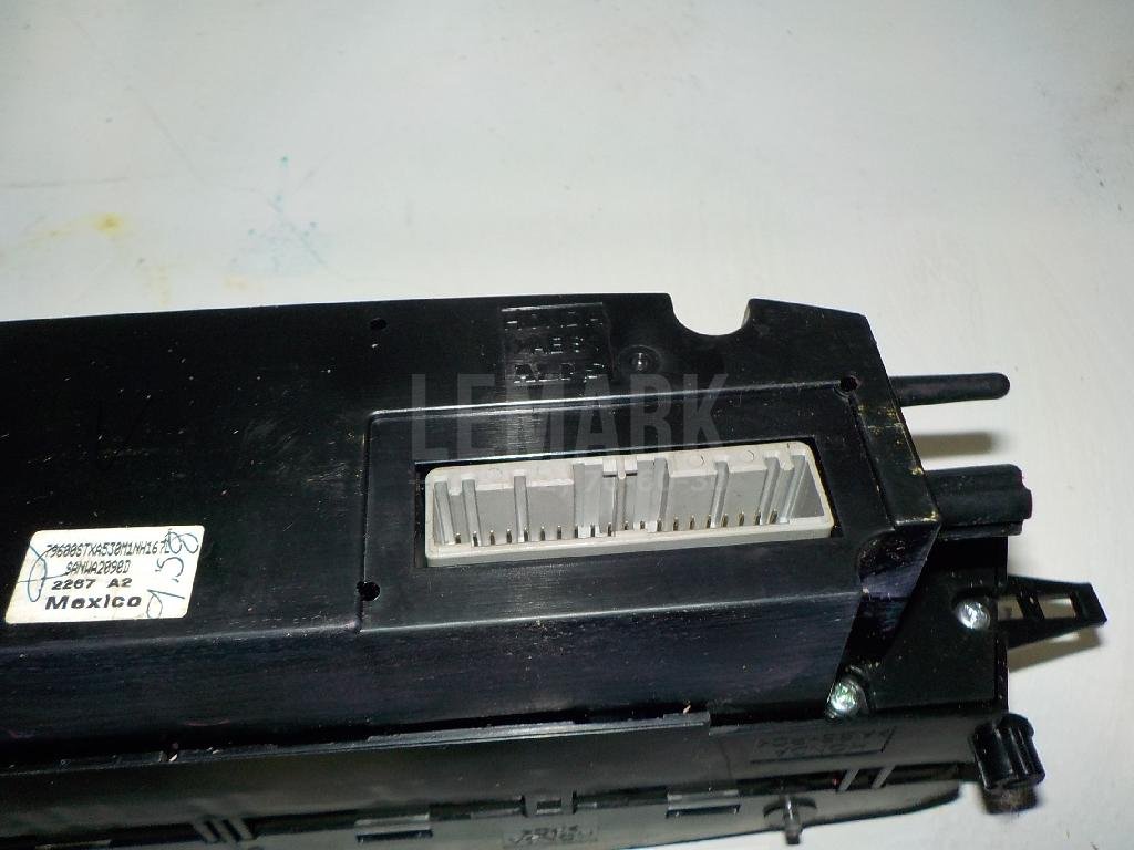 Блок управления климатической установкой