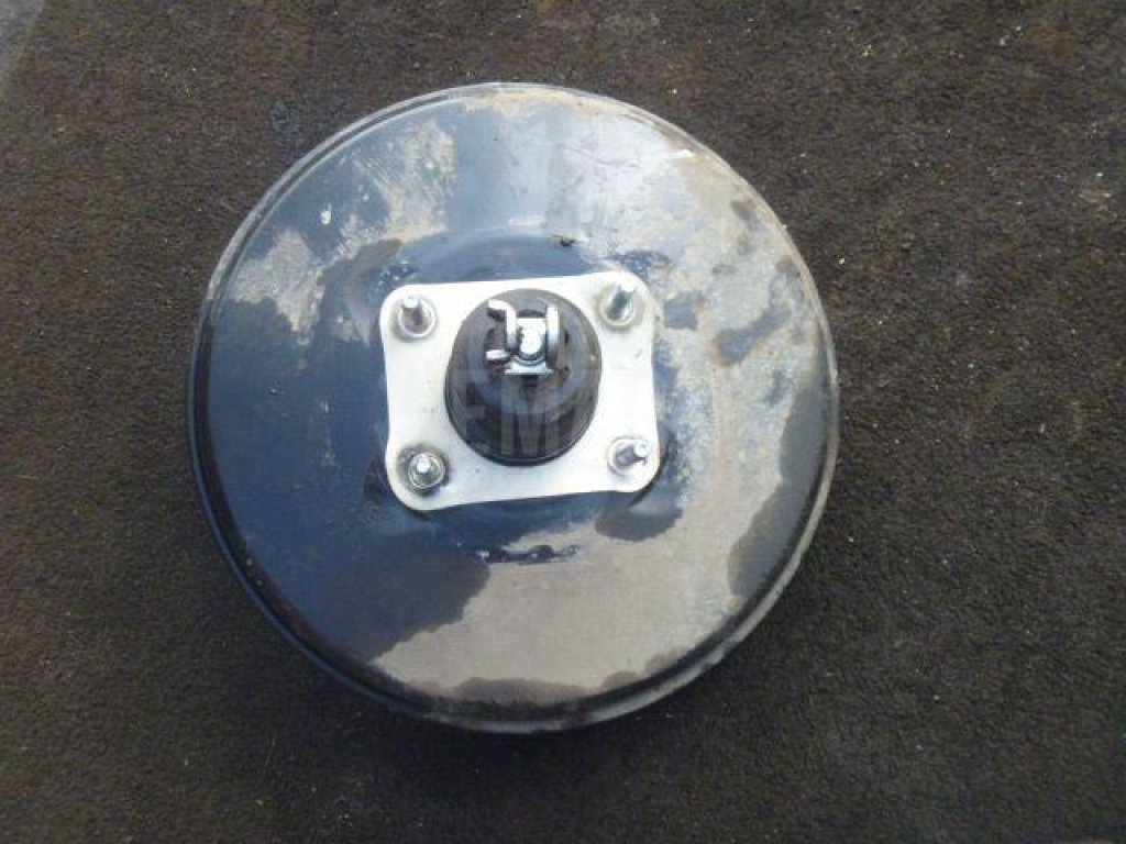 Усилитель тормозов вакуумный