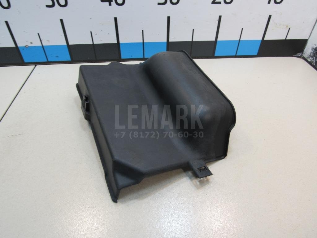 Крышка блока управления двигателем