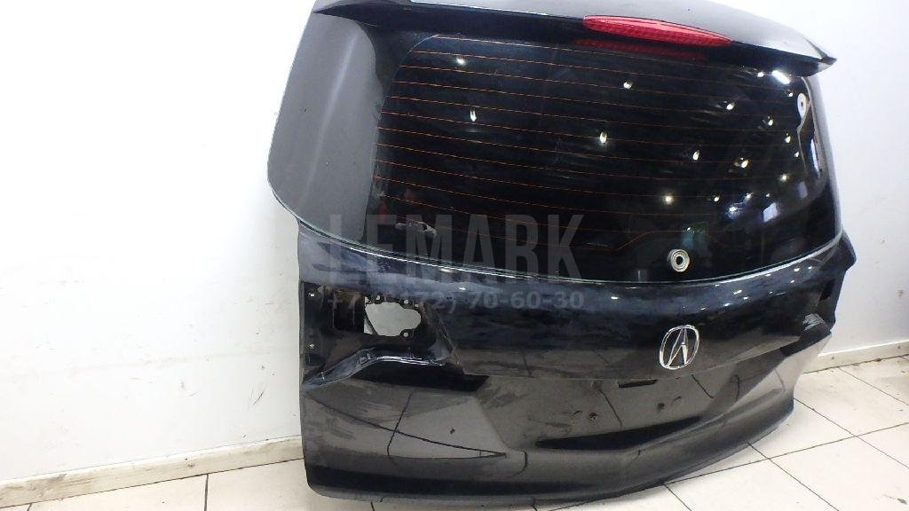 Дверь багажника со стеклом