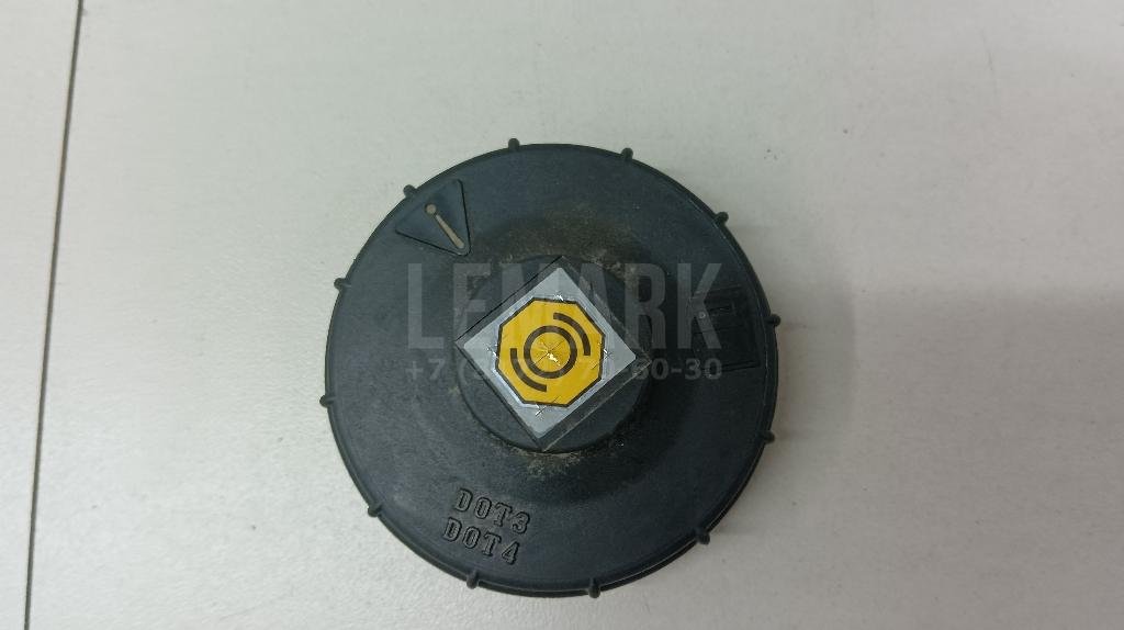 Крышка бачка тормозной жидкости