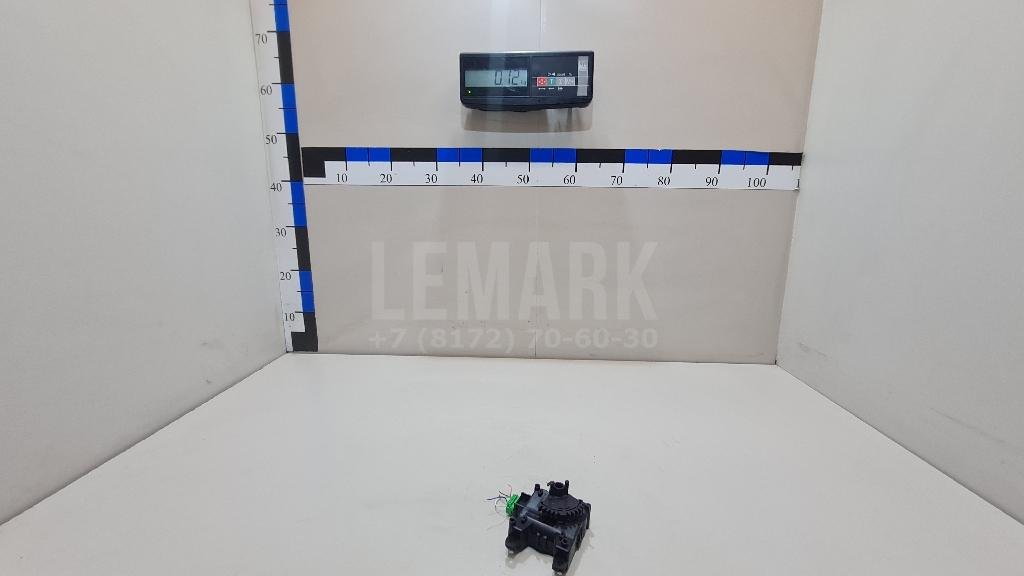 Моторчик заслонки отопителя