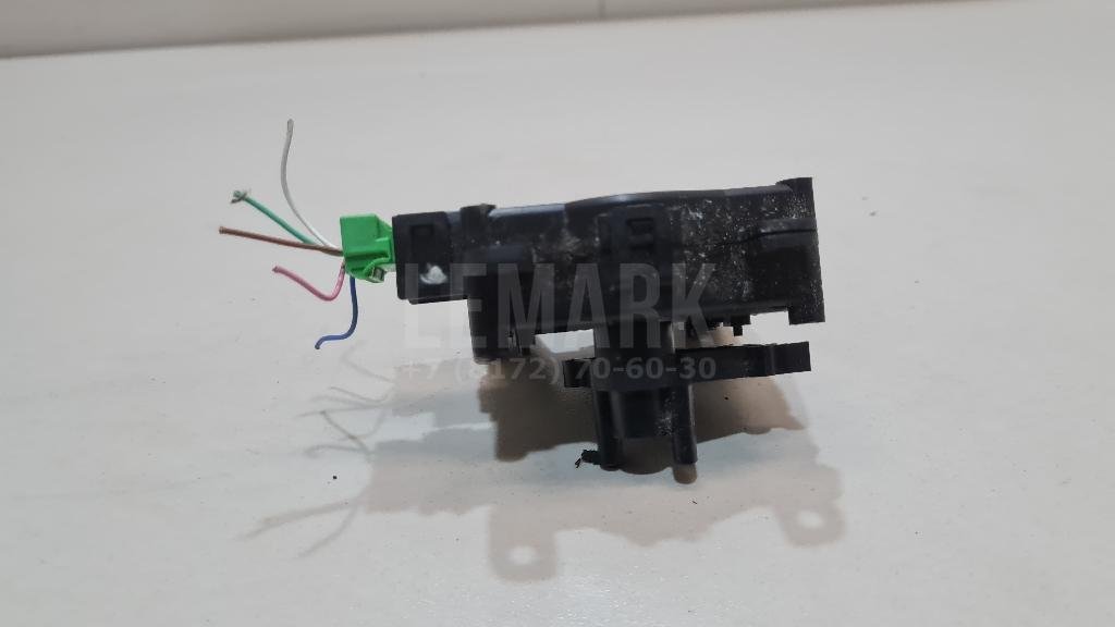 Моторчик заслонки отопителя