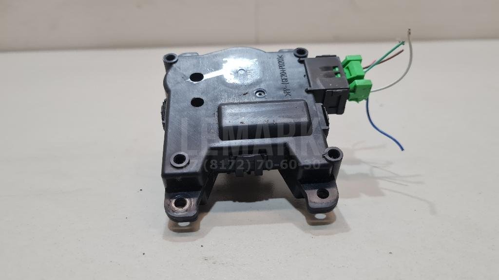 Моторчик заслонки отопителя