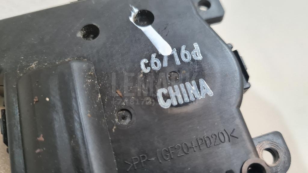 Моторчик заслонки отопителя