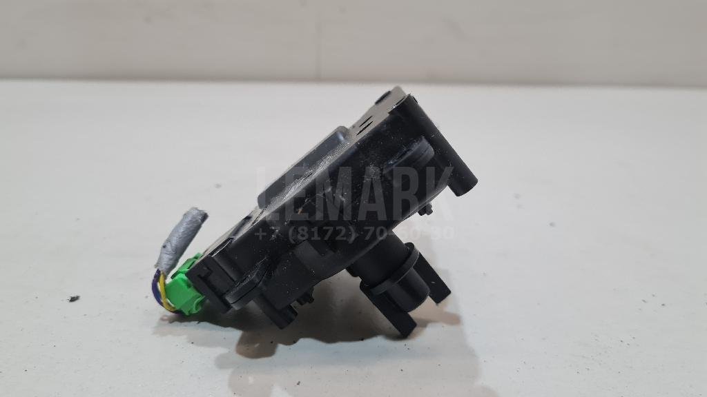 Моторчик заслонки отопителя