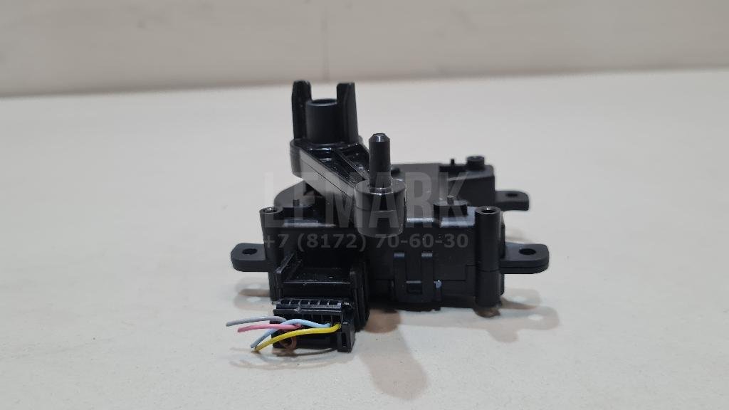 Моторчик заслонки отопителя