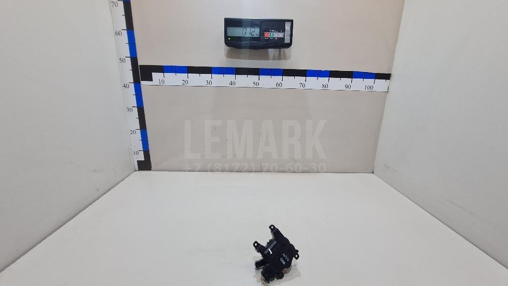 Моторчик заслонки отопителя