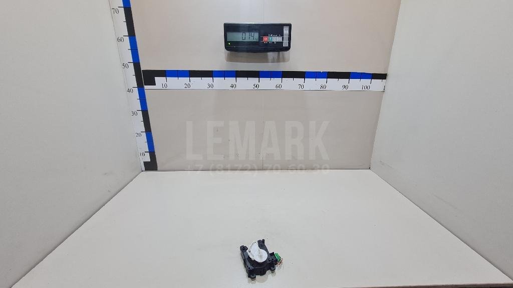 Моторчик заслонки отопителя