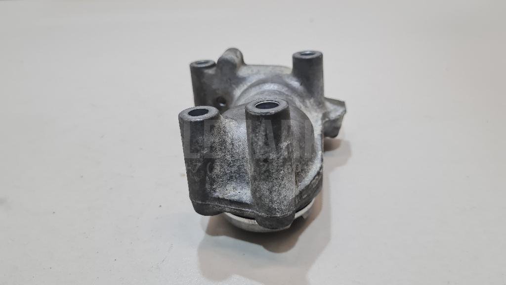 Фланец топливного насоса