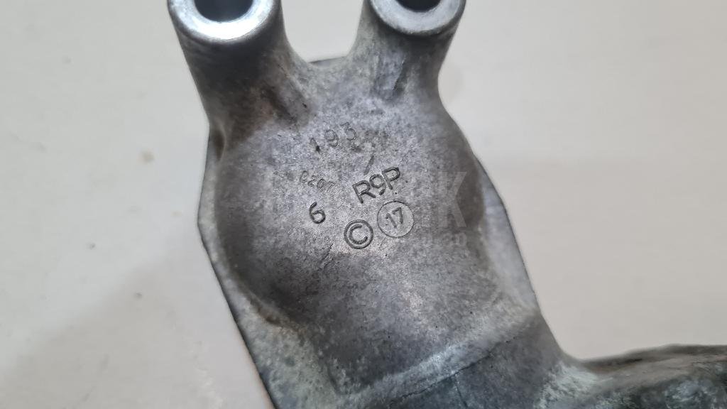 Фланец топливного насоса