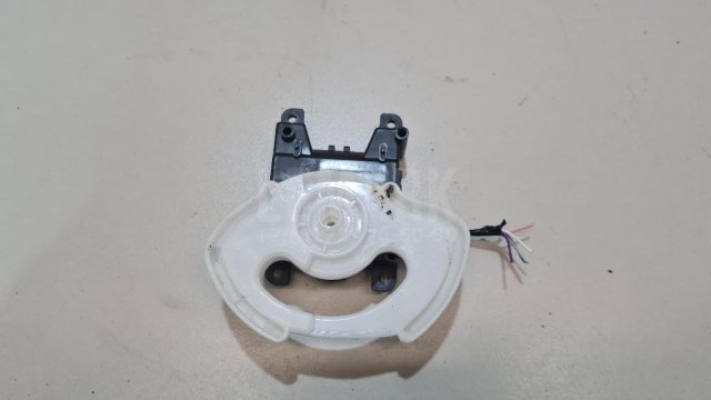 Моторчик заслонки отопителя