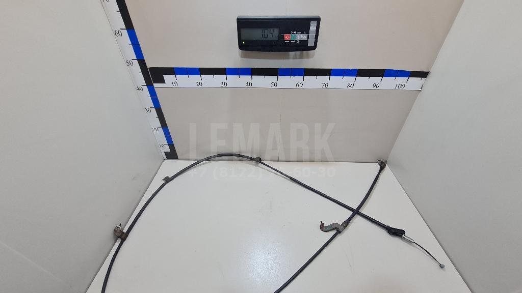 Трос стояночного тормоза правый