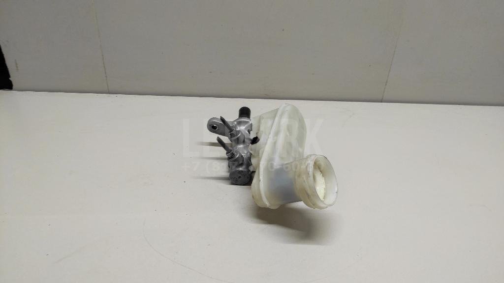 Цилиндр тормозной главный