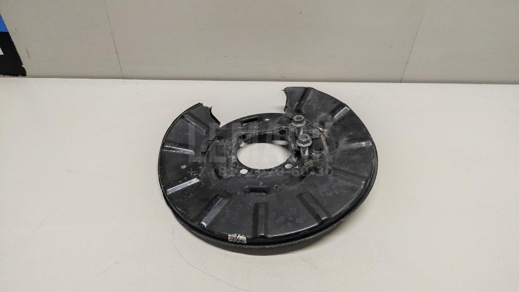 Щит опорный задний правый