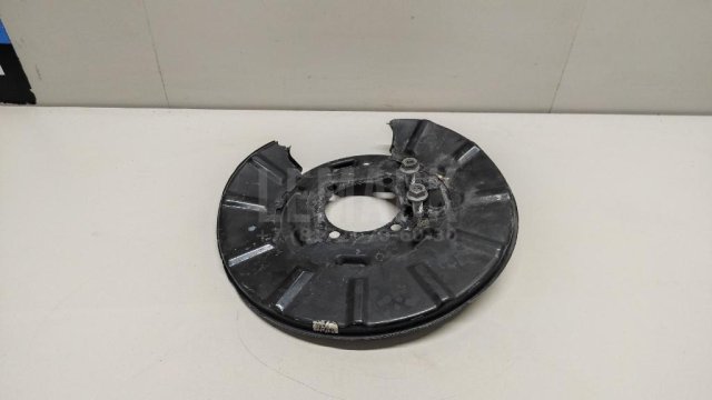 Щит опорный задний правый