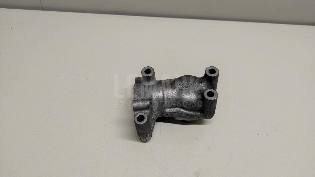 Фланец топливного насоса