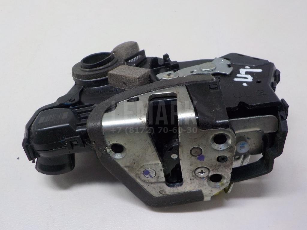 Замок двери передней левой