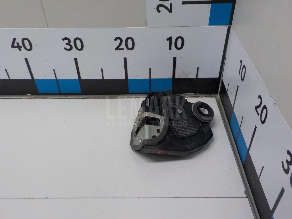 Замок двери задней правой