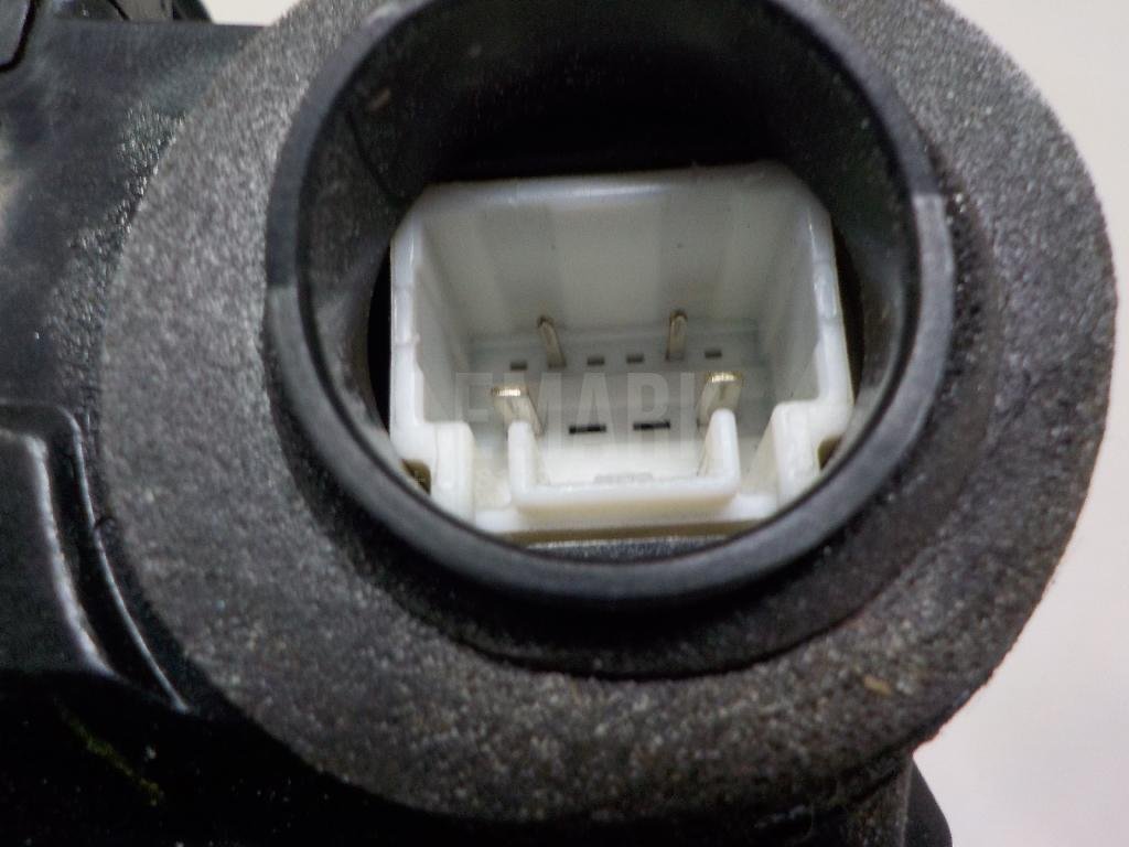 Замок двери задней правой