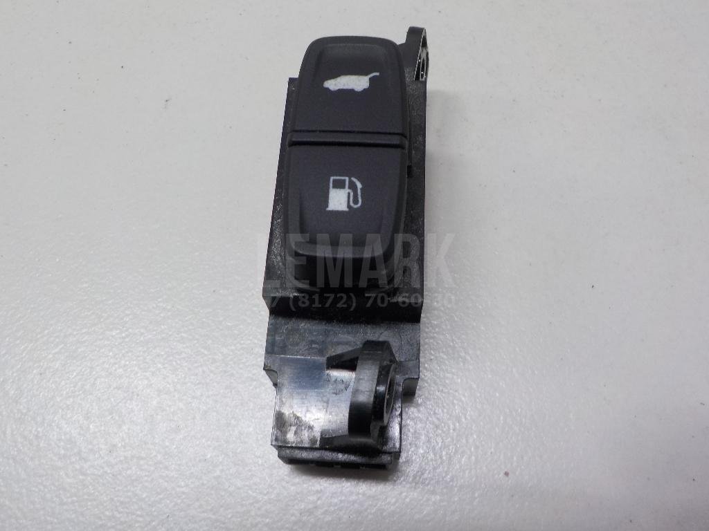 Кнопка открывания багажника