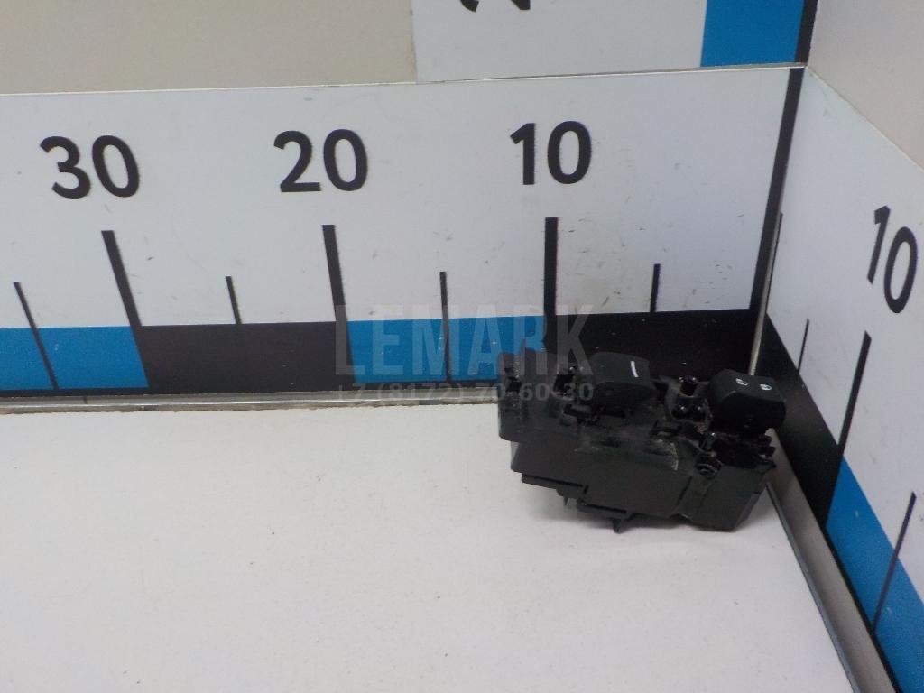 Кнопка стеклоподъемника