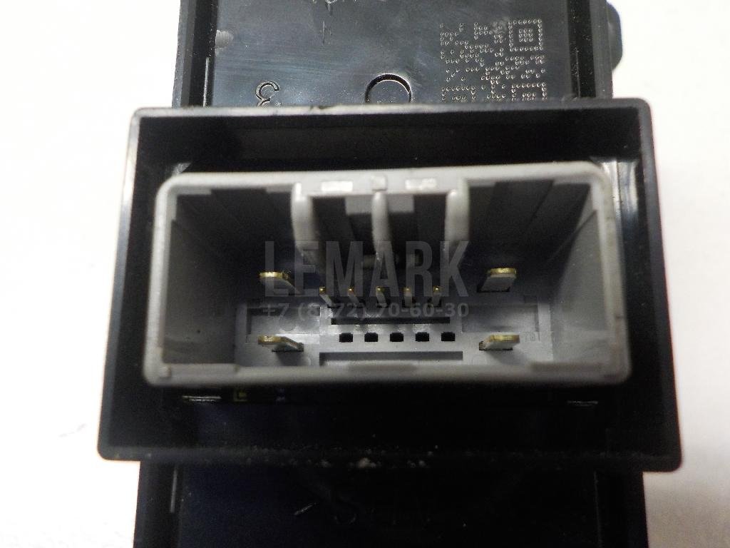 Кнопка стеклоподъемника