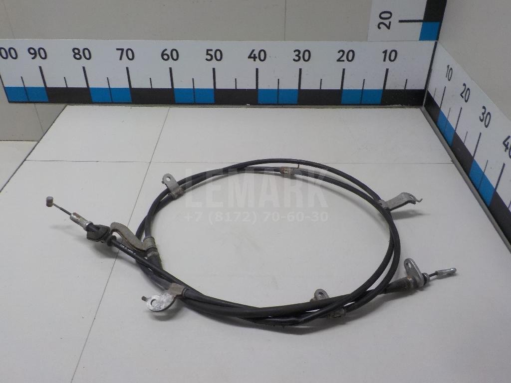 Трос стояночного тормоза правый