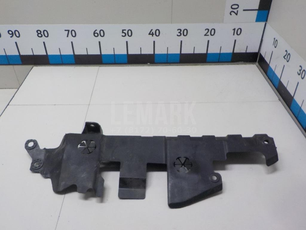 Воздуховод радиатора правый