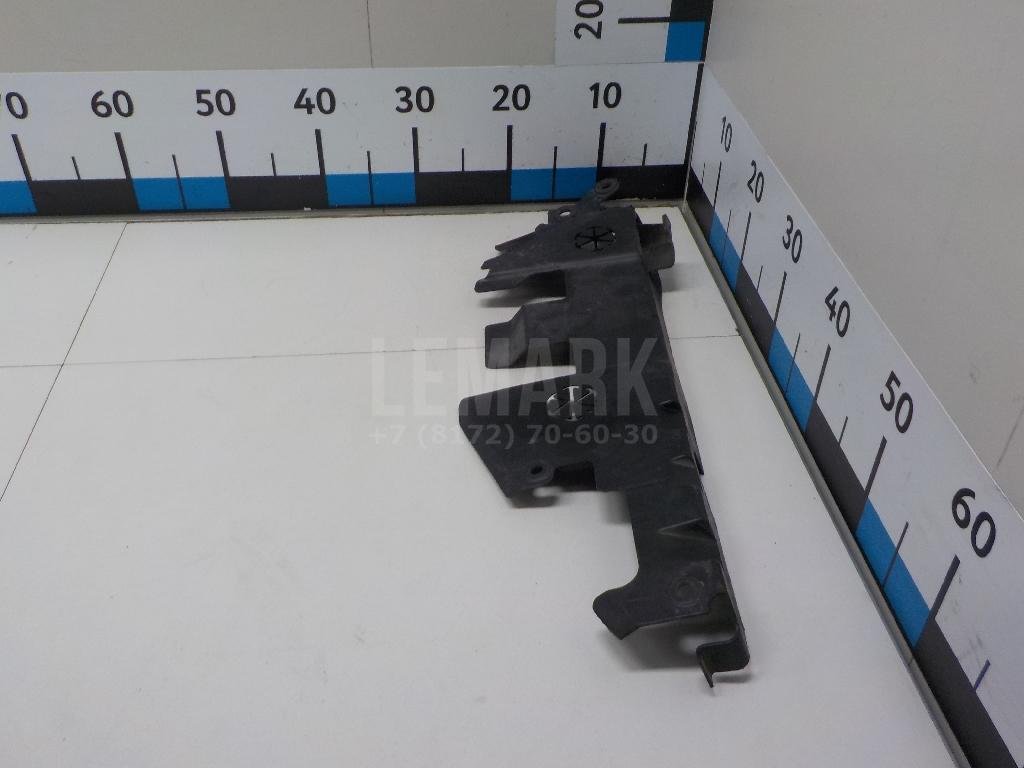 Воздуховод радиатора правый