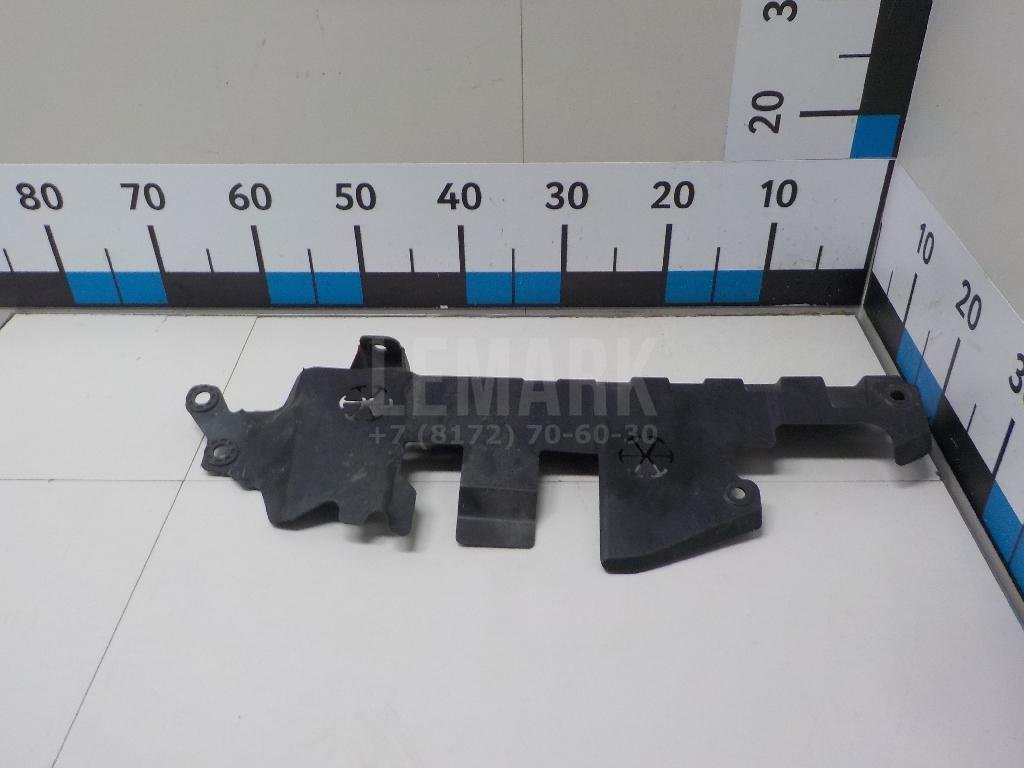 Воздуховод радиатора правый