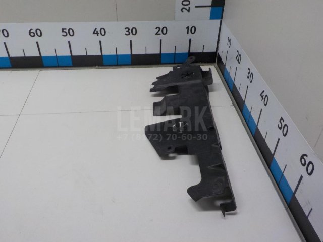 Воздуховод радиатора правый