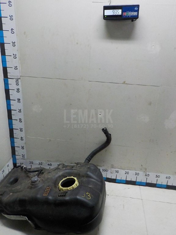 Бак топливный