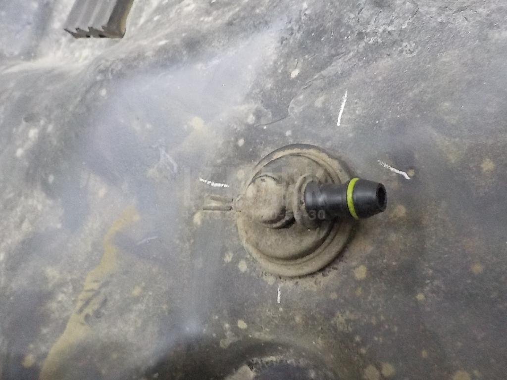 Бак топливный